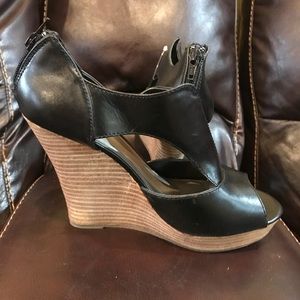 Wedge Black Sandals!!